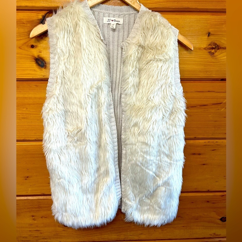 JJ Basics Womens M Vest Faux Fur Jacket Black Sleeveless Furry Vixen